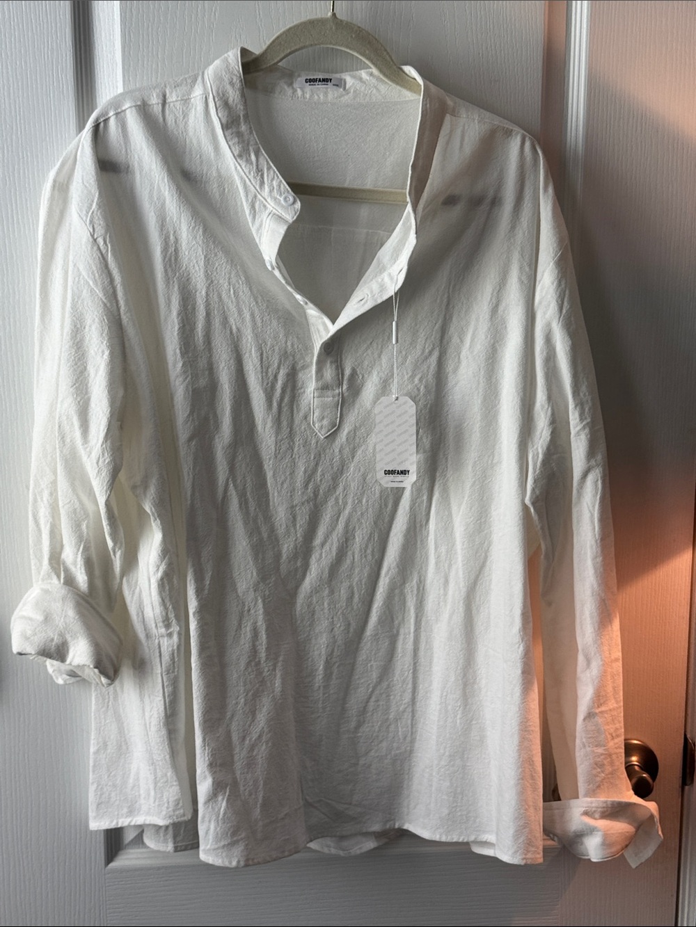 Men’s White Long-Sleeve Henley Shirt